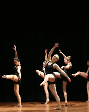 SM Dance